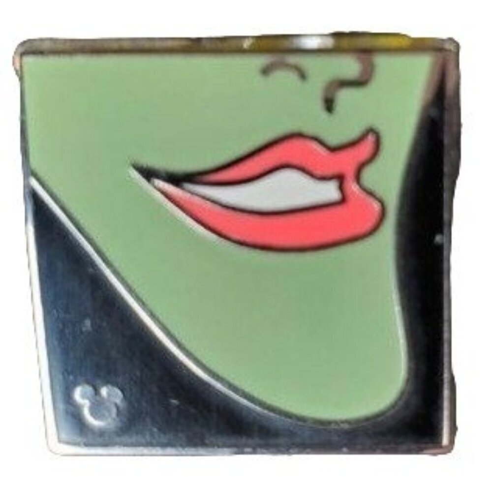 Disney Maleficent Villain Trading Pin Chin Hidden Mickey Lapel Pin Brooch Badge